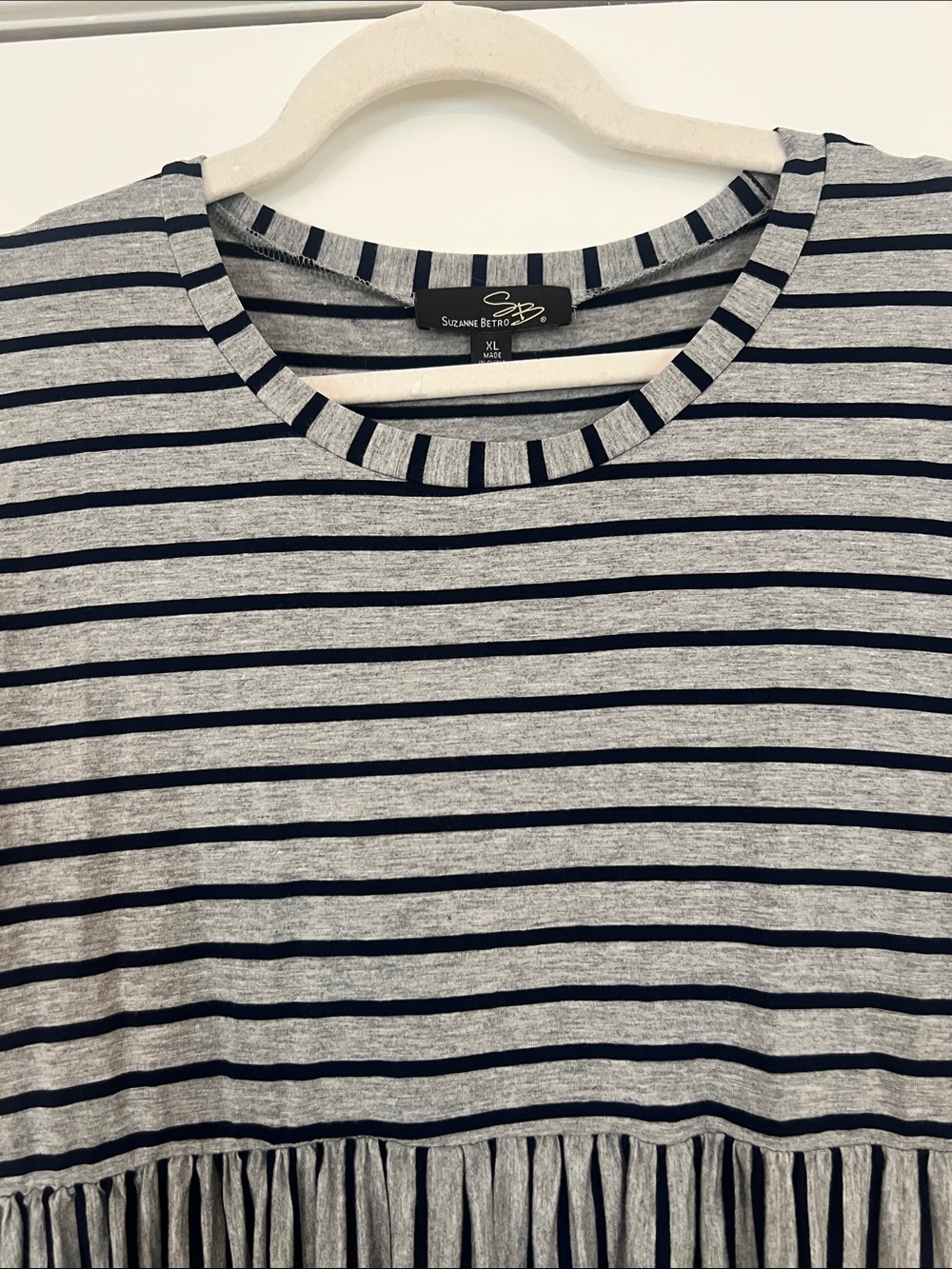 Suzanne Betro Women’s Gray with Black Stripes Short Sleeve Midi Dress Sz XL - Picture 3 of 15